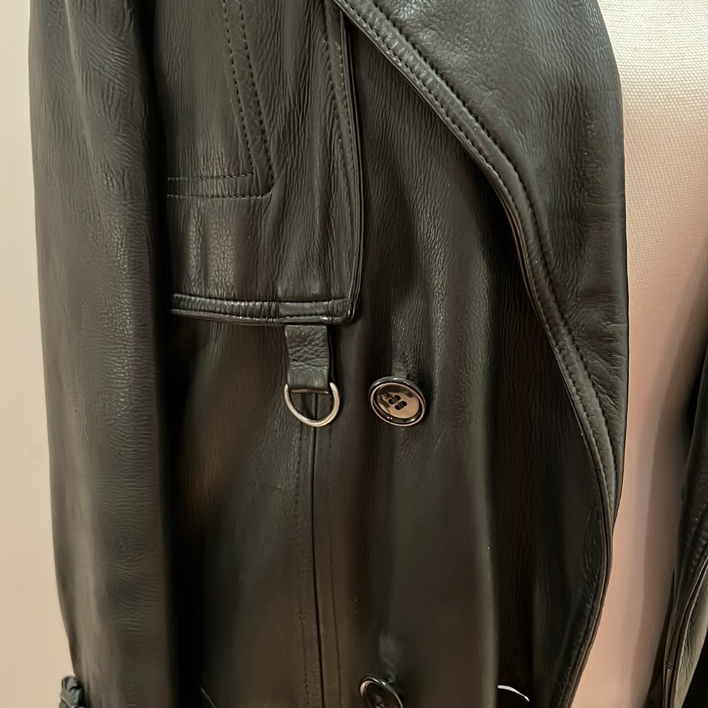 MEN’s REAL GENUINE LEATHER Long Coat Size 42 lined with Skunk fur lining - Picture 6 of 11